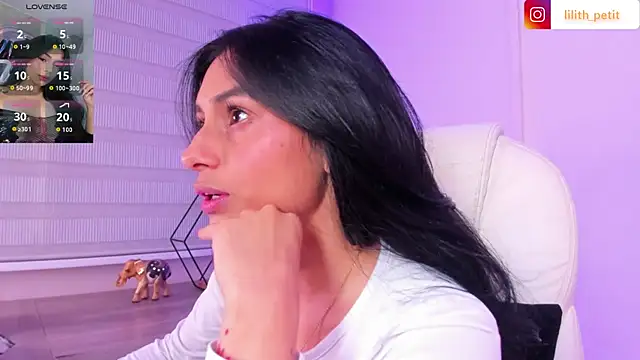 lilith_petit_ Live XXX Chat
