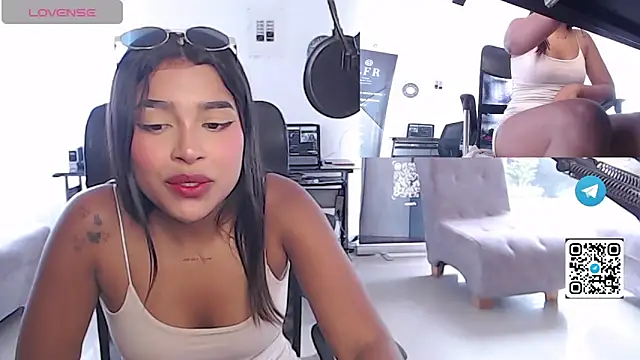 Mariangel_11 élő XXX-chatje