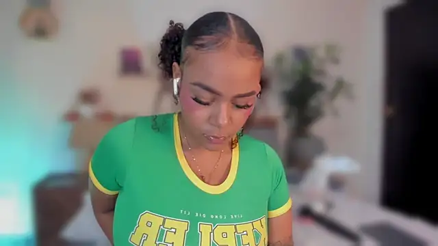 YariRose's Live XXX Chat