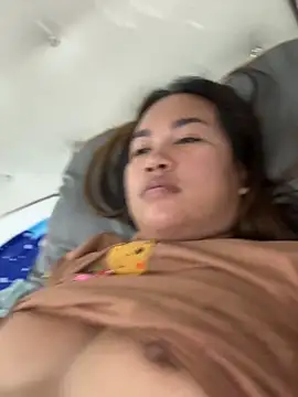 Ponthip Pertunjukan Webcam