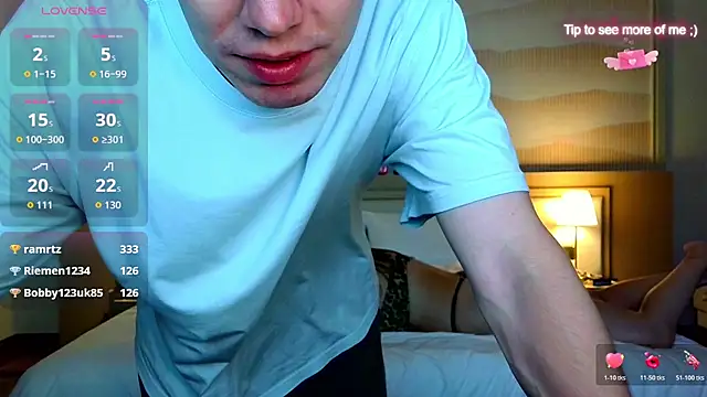 hello_imkittyy 即時 XXX 聊天