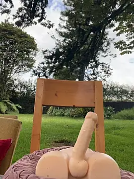 AliceMrtnz's Live XXX Chat