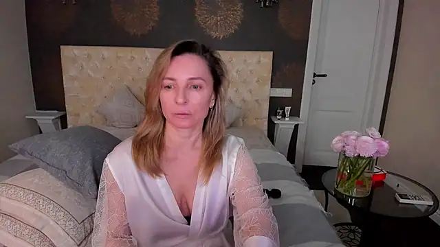 AllisonWilliams élő XXX-chatje