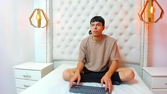 EBAN_GNR – webcam-show