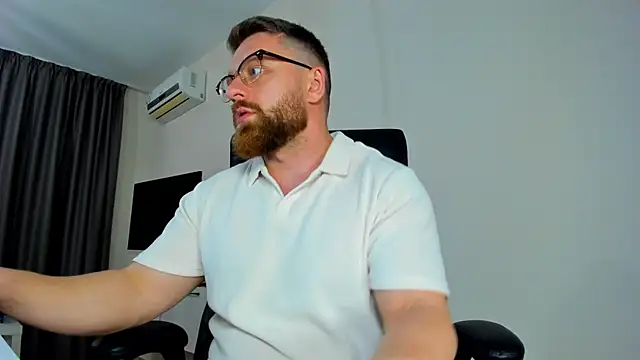 Findom_guy – Naživo XXX chat