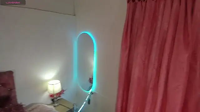 luna_velveth's Live XXX Chat