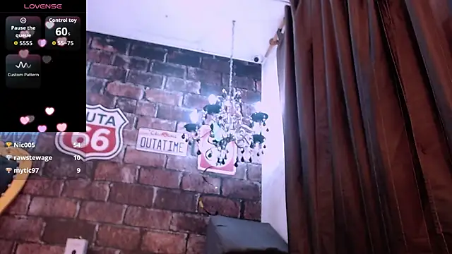 MariyaNovakie Adlı Modelin Canlı XXX Sohbeti