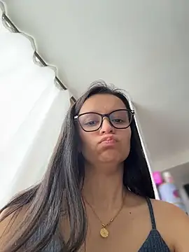 Soy_Sara7 Adlı Modelin Web Kamerası Şovu