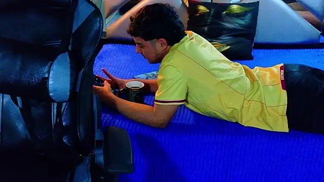 Show de Oliver_Jamees na webcam