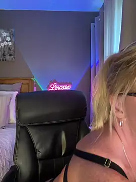 แชท XXX สดของ Lenaxox