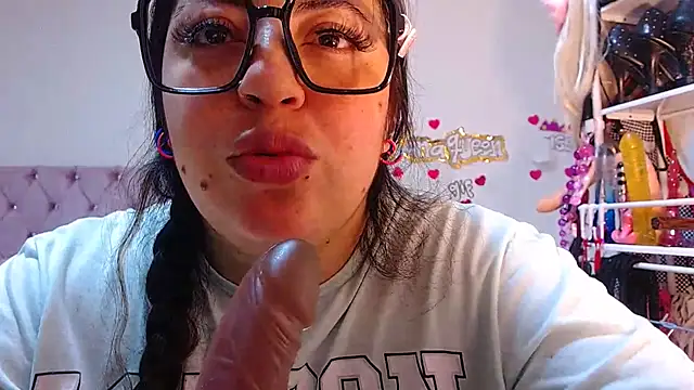 lanaqueen699 – Naživo XXX chat