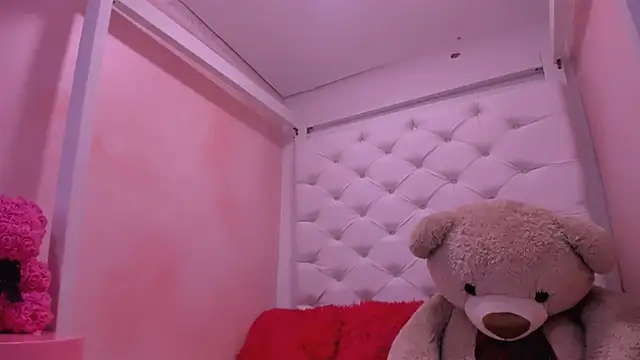 eimy_skinny_ élő XXX-chatje