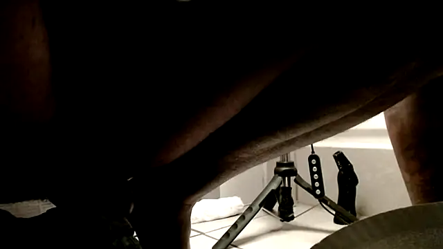 PrestonSteel Show in webcam