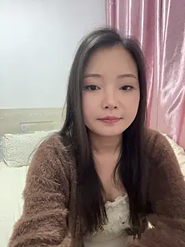 BIGBABYYEYE – Naživo XXX chat