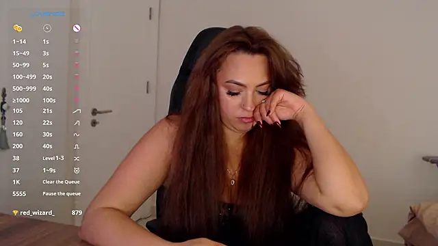 _Just_a_queen_3 Chat XXX live