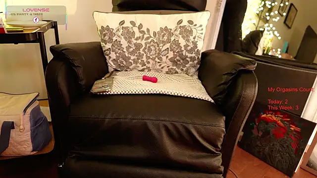 Chat +18 de GingerAleMILF ao vivo