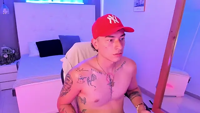 Thiago_2003_ – Live XXX-chat