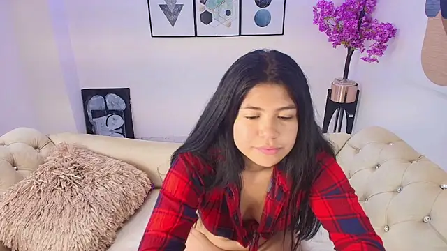 Kitty__meow élő XXX-chatje