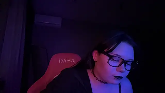 Alinalovelove webcam show