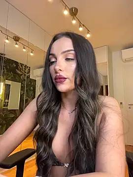 MileySin1111 live XXX chat