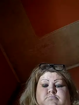 ducicsajsziiiのウェブカメラショー