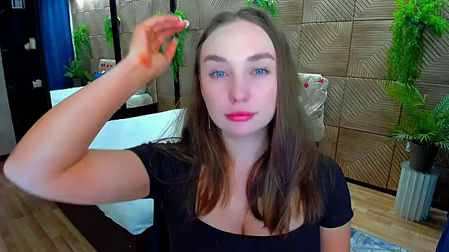 Chatroom XXX en direct de TrueReincarnation