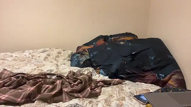 Kitty5348's Live XXX Chat