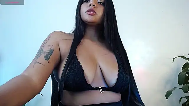 Chatroom XXX en direct de Camila_Torresss