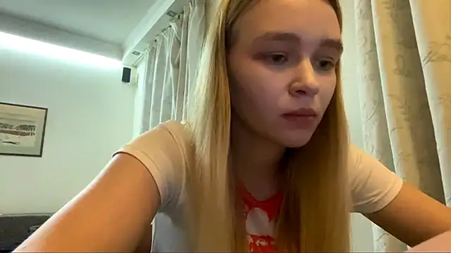 Leifuture live XXX chat