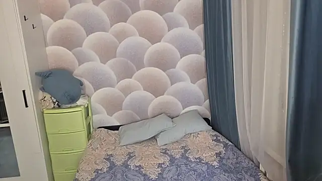 Chatroom XXX en direct de AnnaSpirit