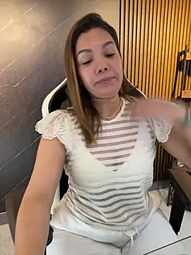 KellyBrooklyn_ live XXX chat