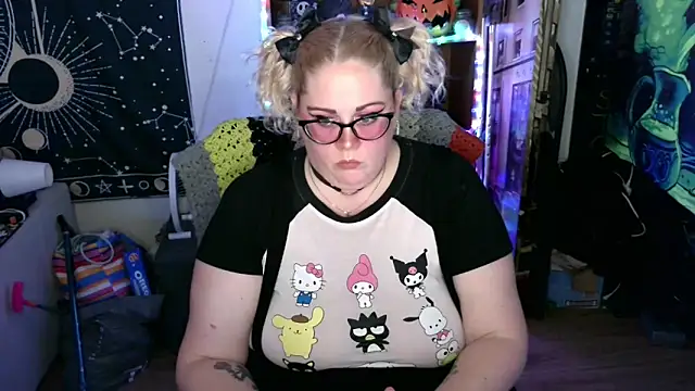 Kinky_Witch: онлайн-секс-чат