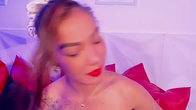 scarlet_castro Adlı Modelin Canlı XXX Sohbeti