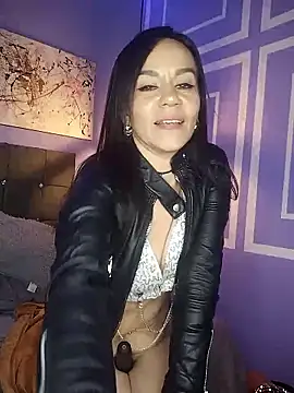 brandi_bae1 Adlı Modelin Canlı XXX Sohbeti