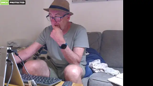 bluedae1 – Naživo XXX chat