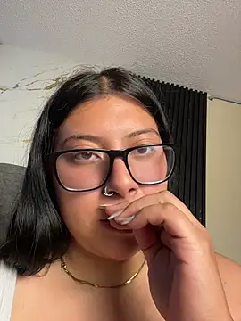 Lismar_fire Adlı Modelin Canlı XXX Sohbeti