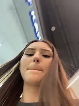 AnitaFlyのライブXXXチャット