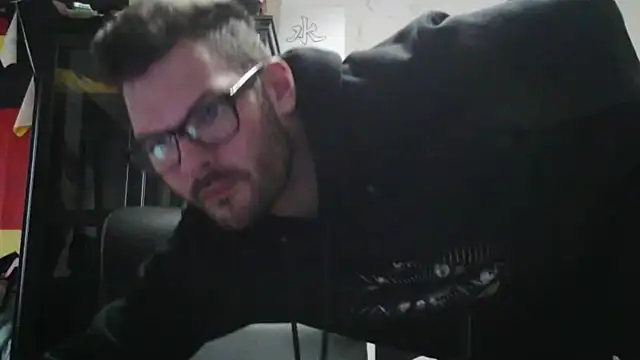 Die-geile-Sau Show in webcam