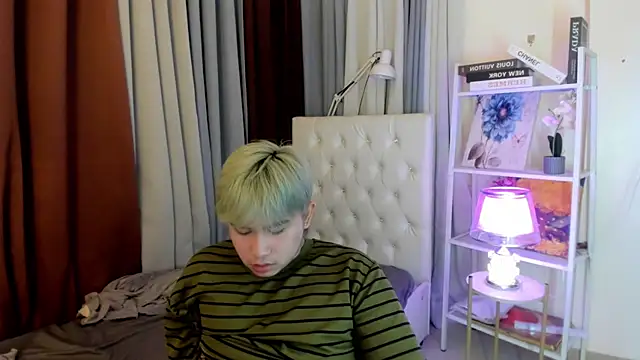 davincihugecock 即時 XXX 聊天