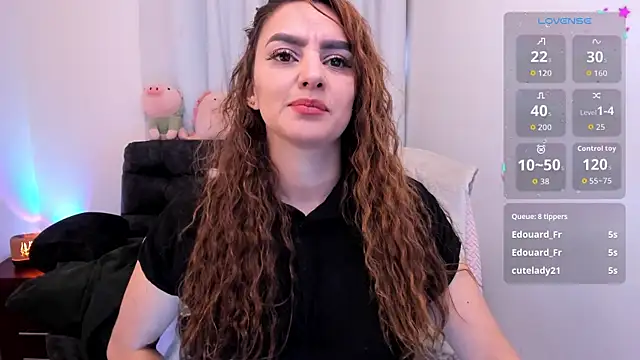 Lu_perez élő XXX-chatje