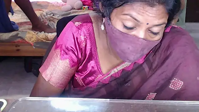 HotGulabi 网络视讯表演