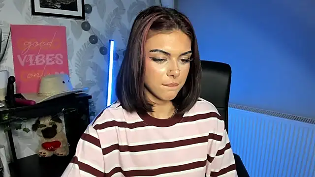 Nova_SIN – Live XXX-chat