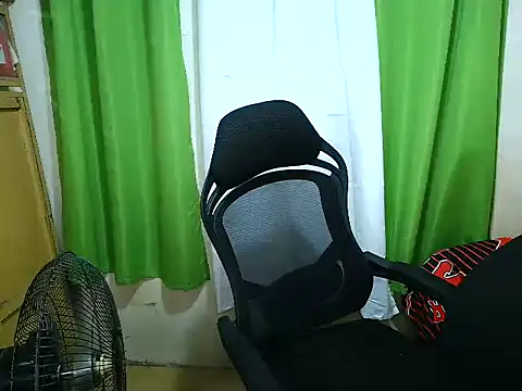 Chat XXX en directo de xLickme24