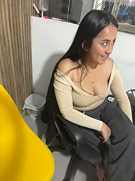 Živý XXX chat Antonella_Julieta