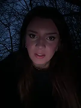 -Leasophie 现场聊天室