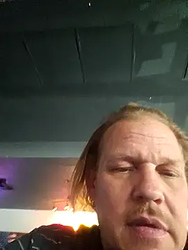 yourMasterisBored: вебкам-шоу