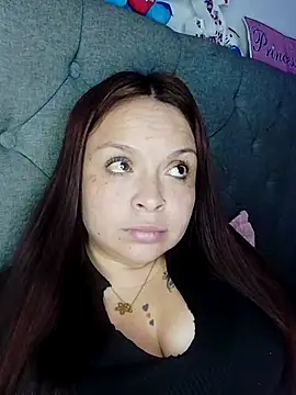 Lina19_93 即時 XXX 聊天