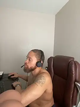 Fathero1time: онлайн-секс-чат