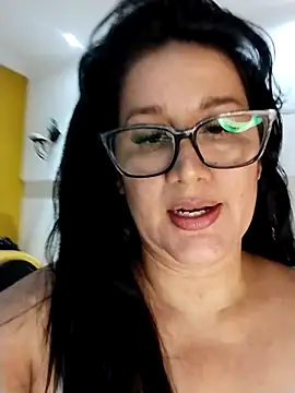 Chat +18 de keilymadam ao vivo