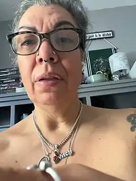 dieseldame1313 Chat XXX in diretta